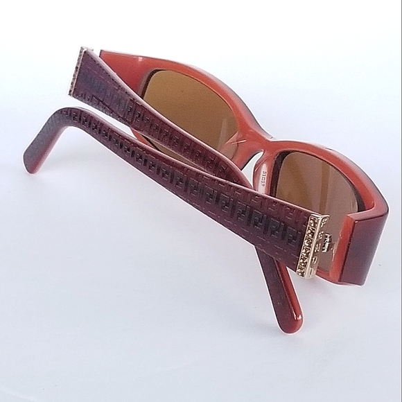 Fendi eyeglasses frames - Picture 6 of 16